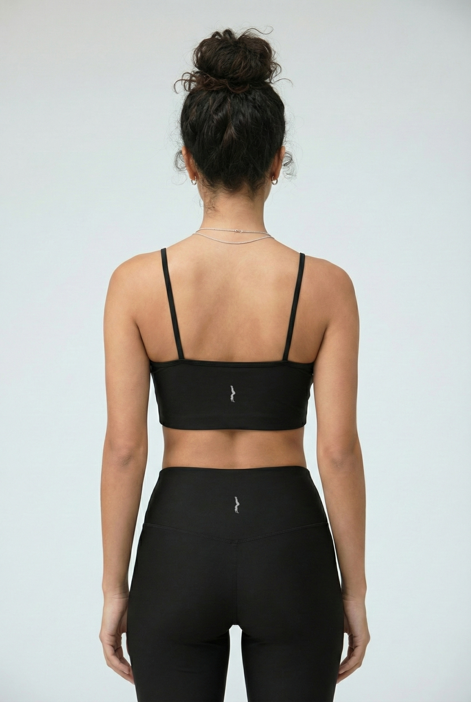 טופ HEAT - שחור