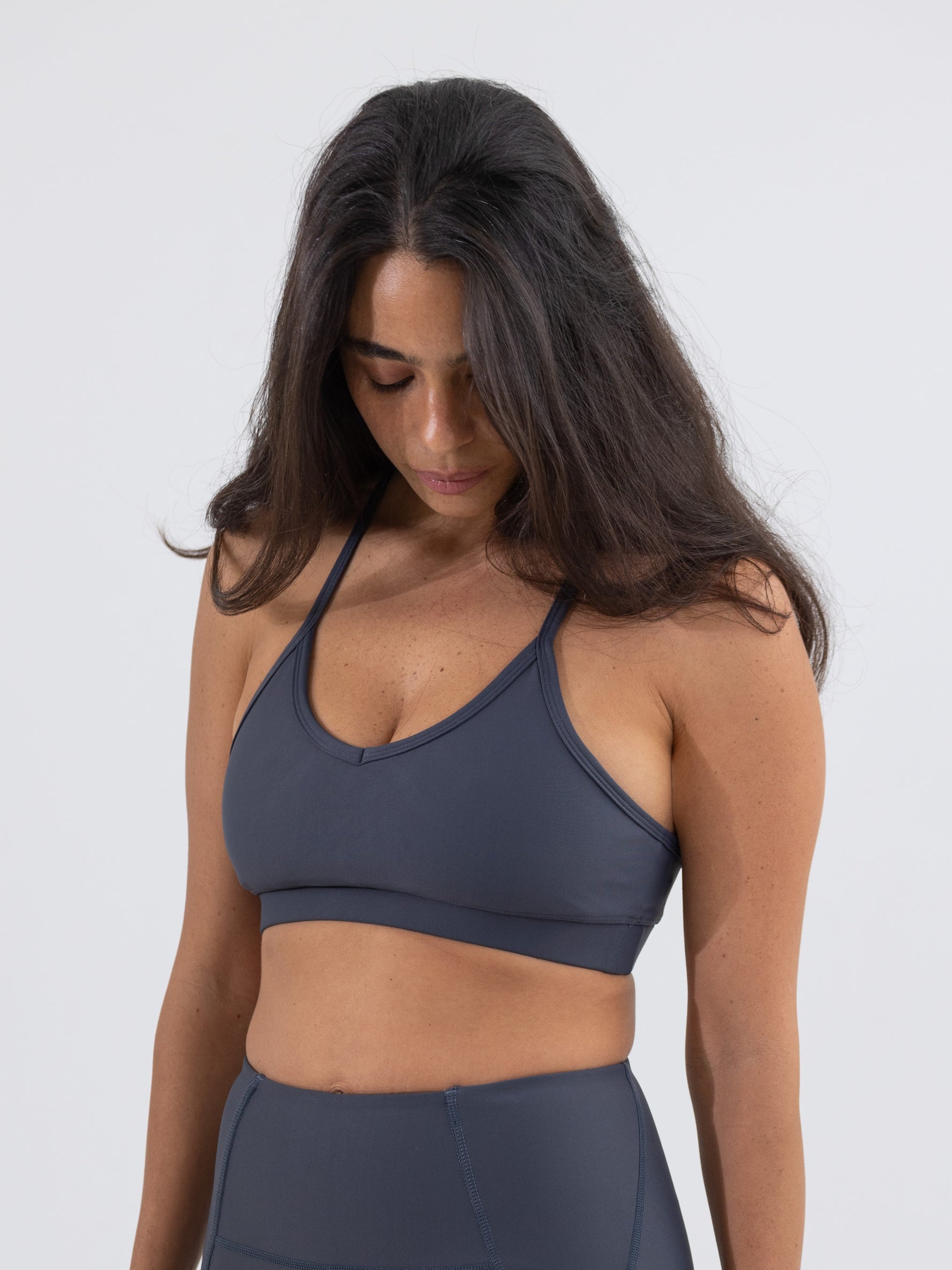 טופ SHAPE - אפור