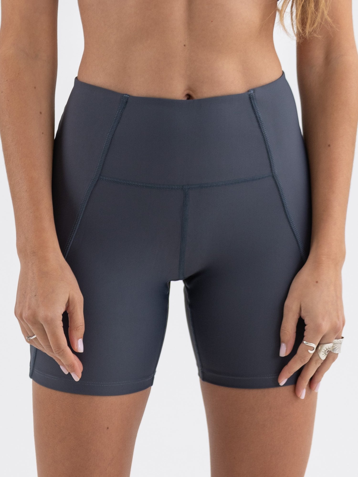 טייץ בייקר SHAPE - אפור