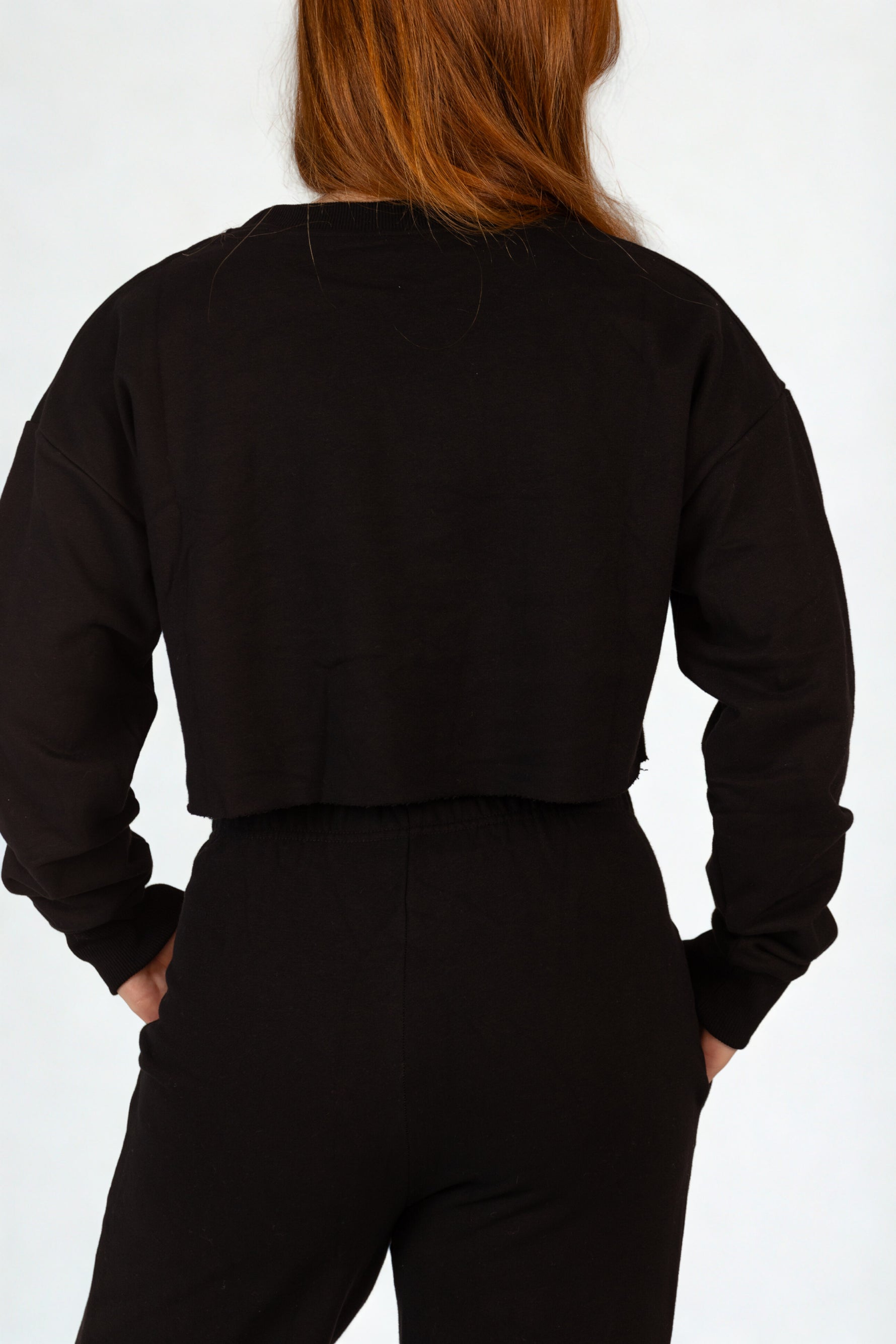 חולצת פוטר שחורה קרופ