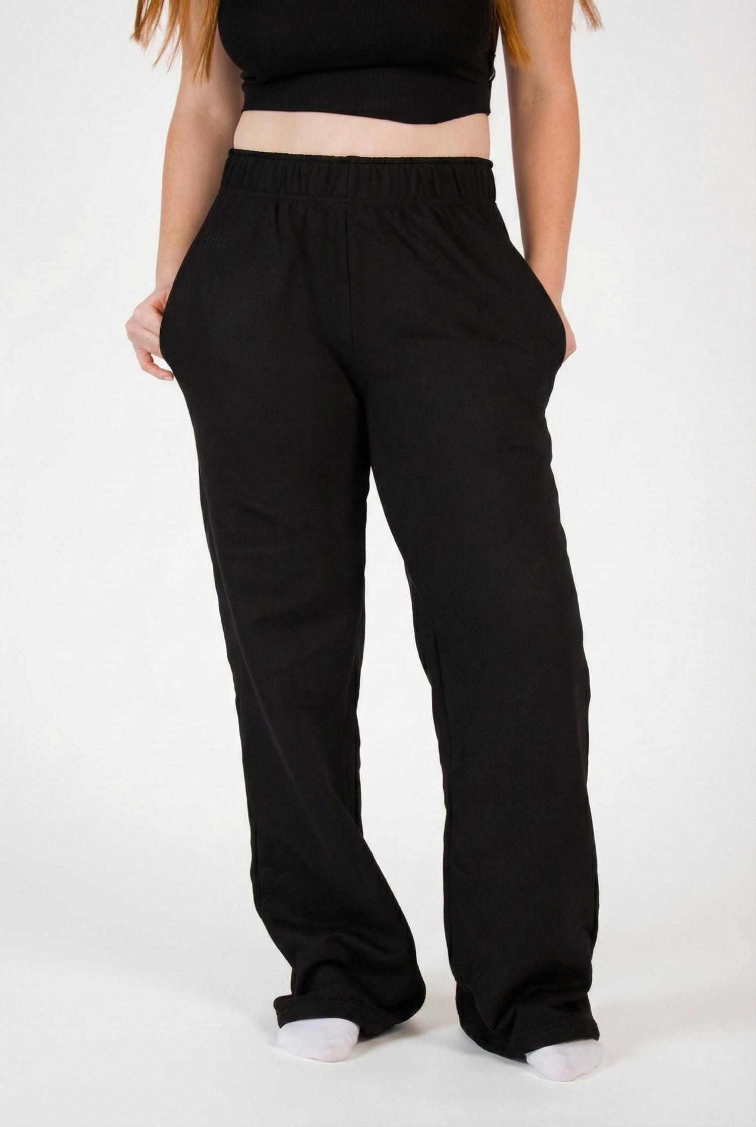 מכנסי פוטר בצבע שחור