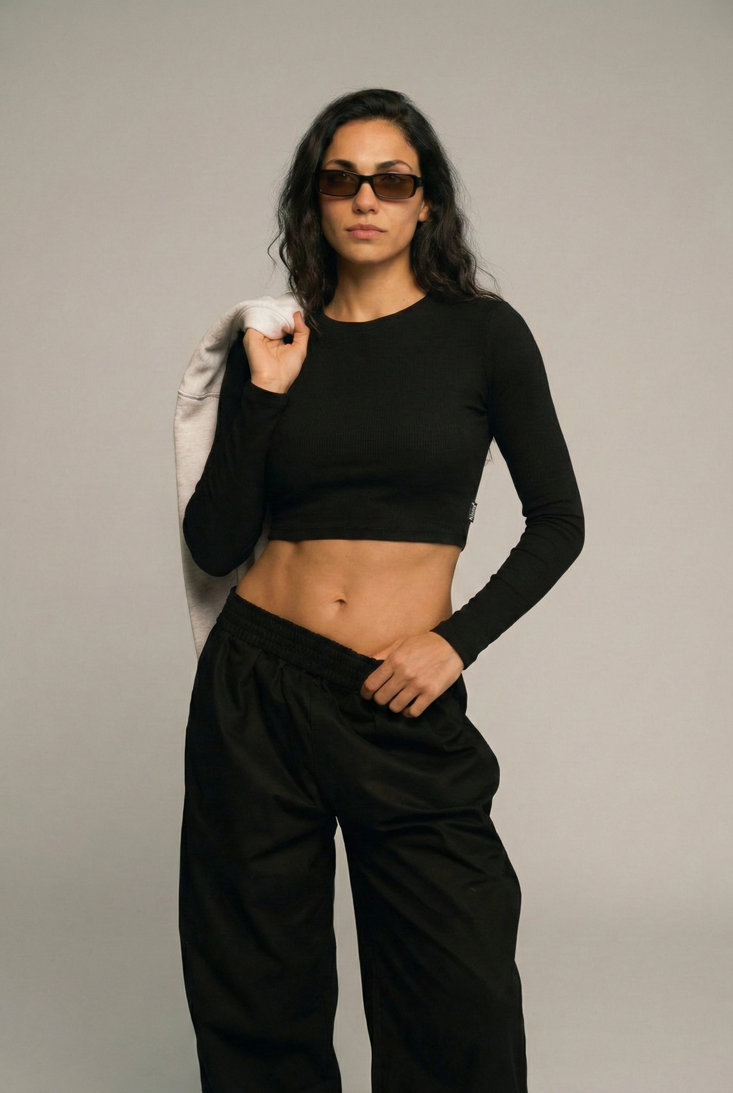 חולצת קרופ שרוול ארוך TCZ - שחור