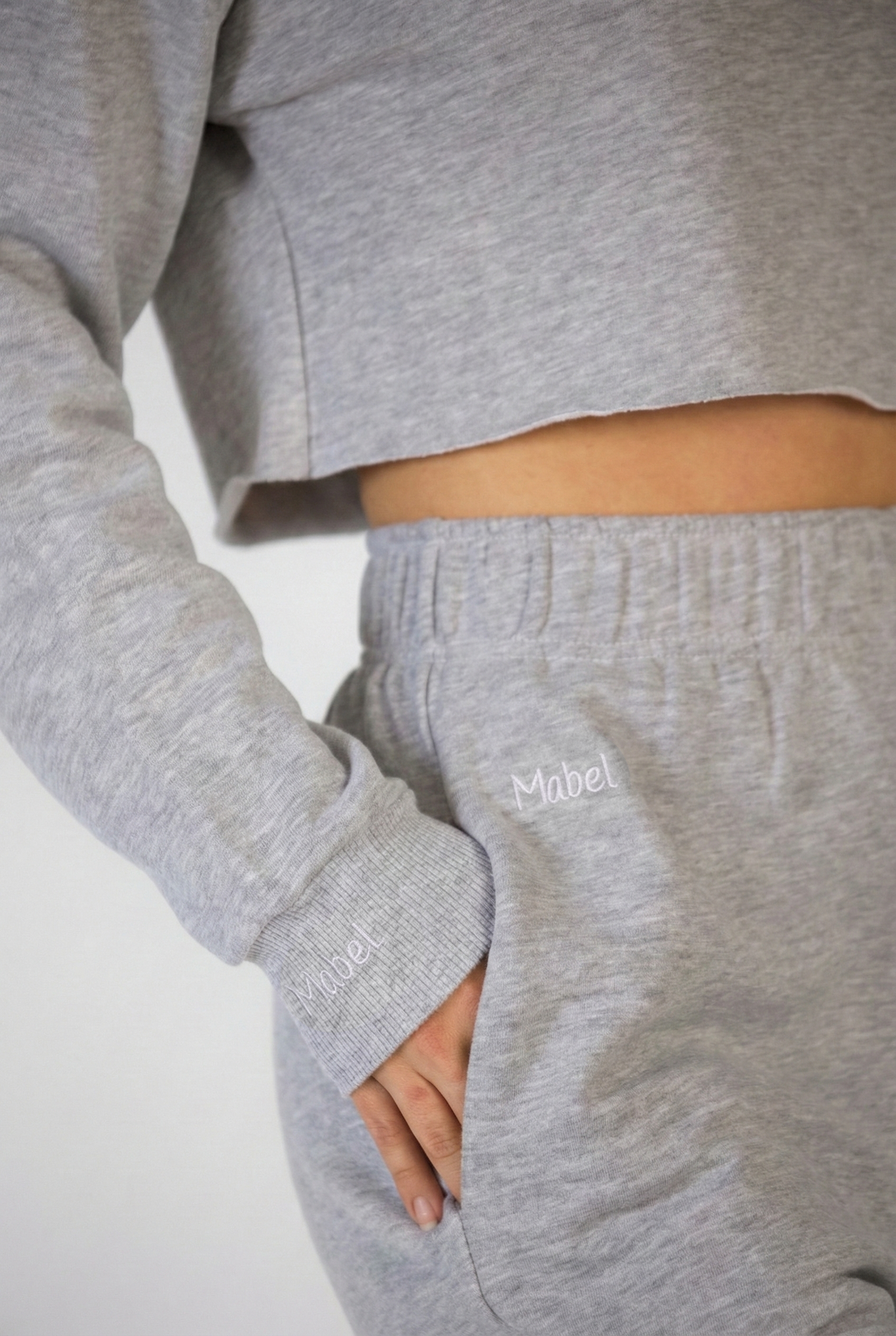 חולצת פוטר בצבע אפור קרופ